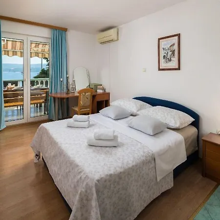 Tomas - Four Bedroom With Balcony A4