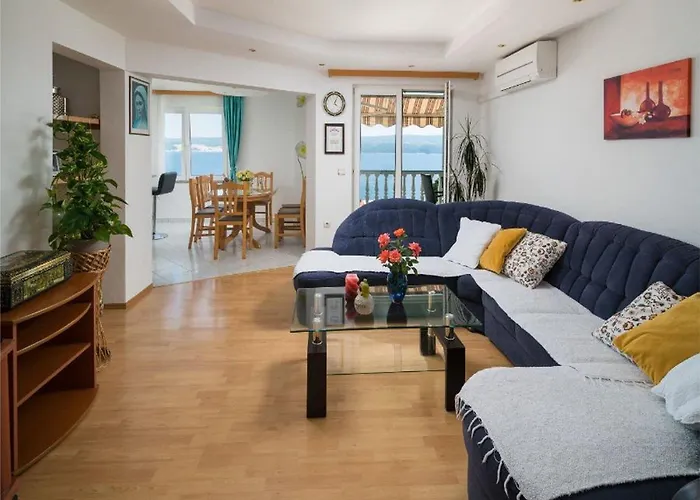 Tomas - Four Bedroom With Balcony A4 Omiš