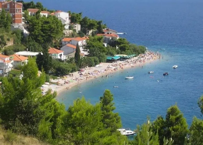 Tomas - Four Bedroom With Balcony A4